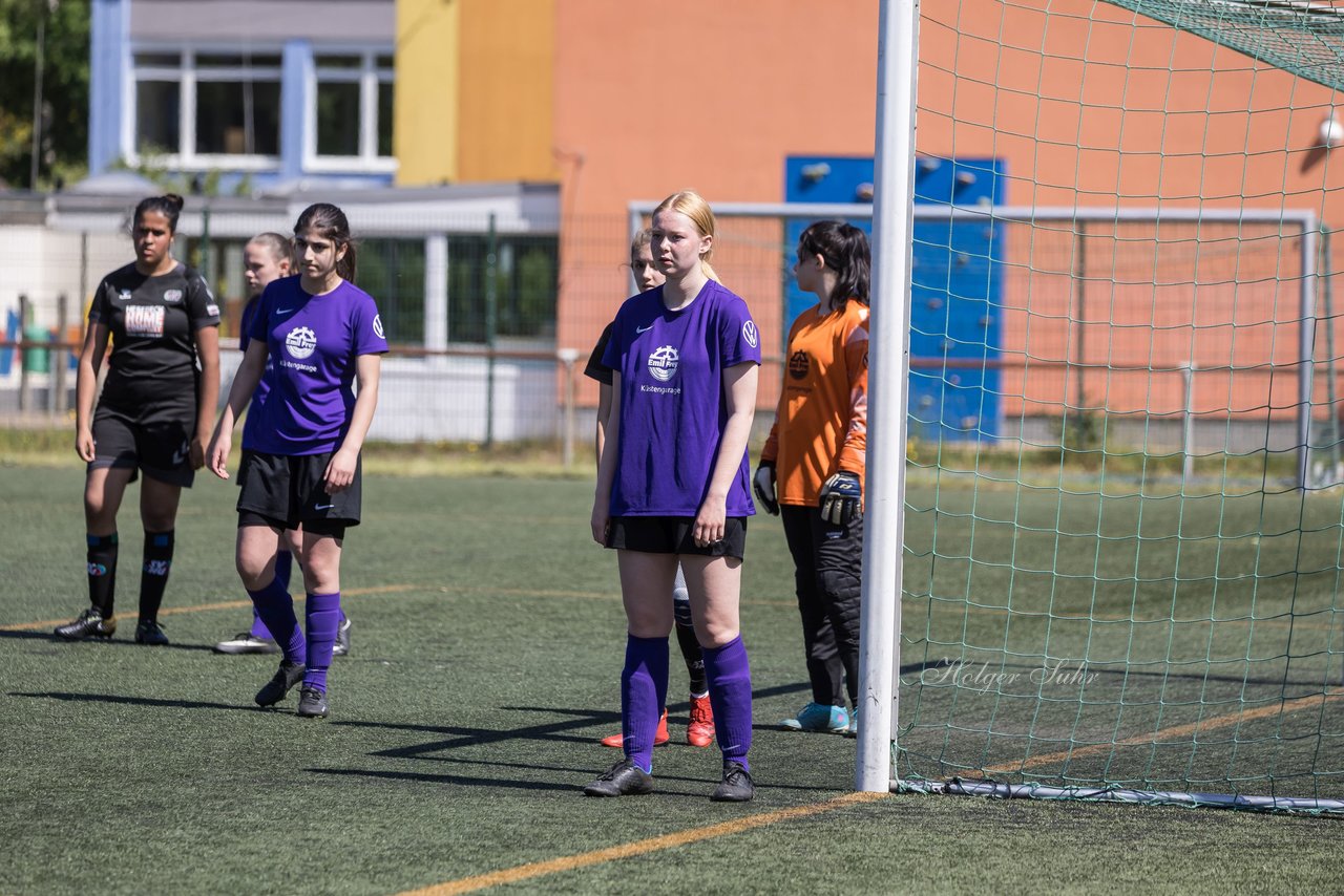 Bild 70 - wBJ SV Henstedt Ulzburg - TuS Rotenhof : Ergebnis: 12:0